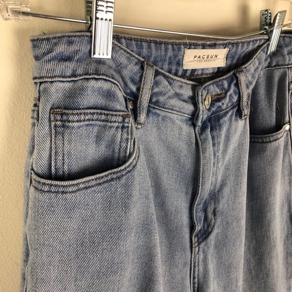 PACSUN- Light wash hi-rise Mom Jeans size: 27 - Picture 3 of 12